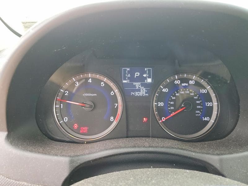 2017 HYUNDAI ACCENT SE 9
