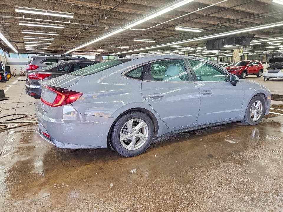 2021 HYUNDAI SONATA SE 3