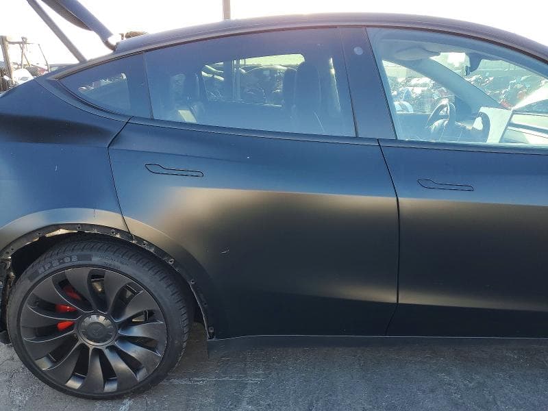 2022 TESLA MODEL Y 10