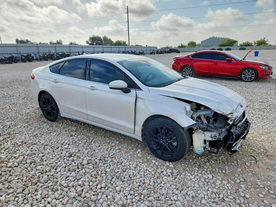 2019 FORD FUSION SE 4