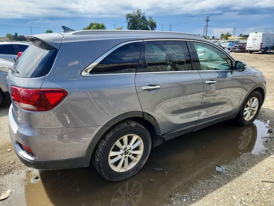 2019 KIA SORENTO LX 3