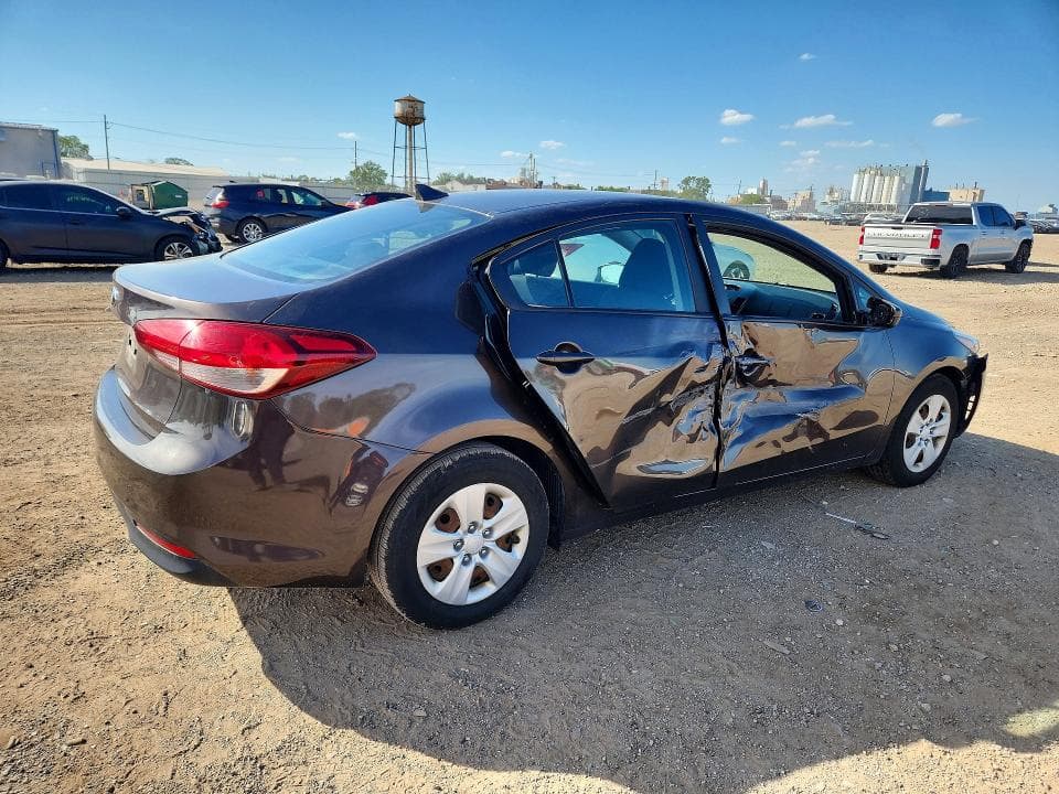 2017 KIA FORTE LX 3