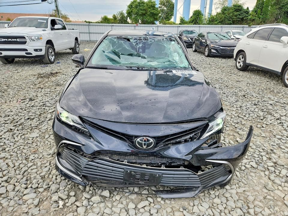 2022 TOYOTA CAMRY LE 5