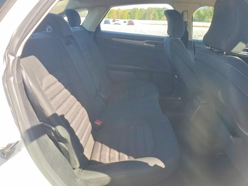 2017 FORD FUSION SE 10