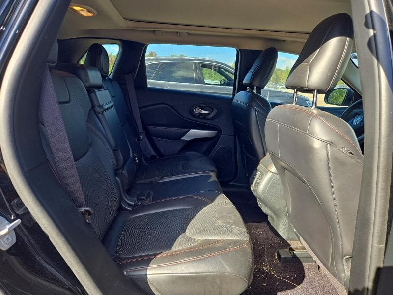 2018 JEEP CHEROKEE TRAILHAWK 10