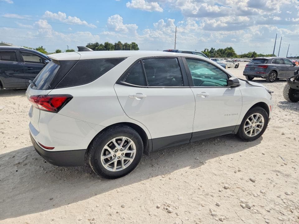 2022 CHEVROLET EQUINOX LS 3