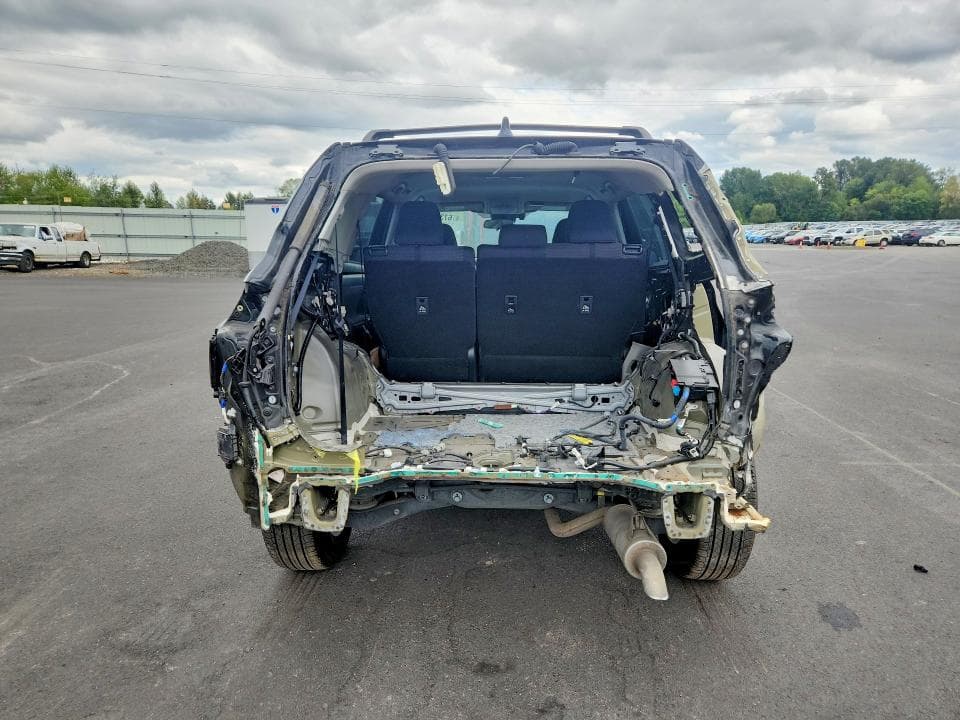 2020 TOYOTA HIGHLANDER HYBRID LE 6