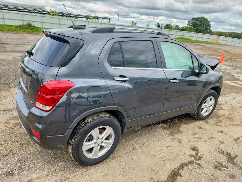 2017 CHEVROLET TRAX 1LT 3