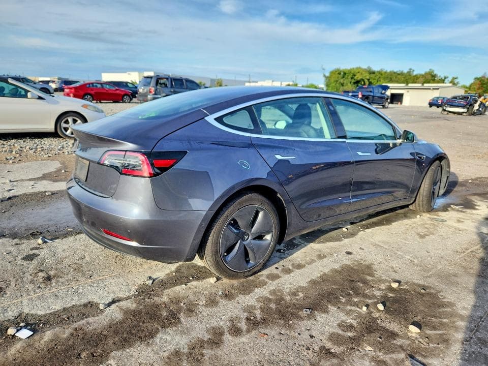 2020 TESLA MODEL 3 3