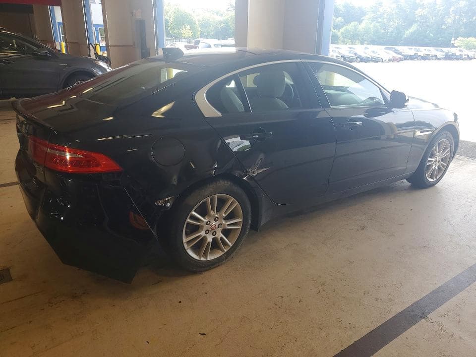 2018 JAGUAR XE PREMIUM 3