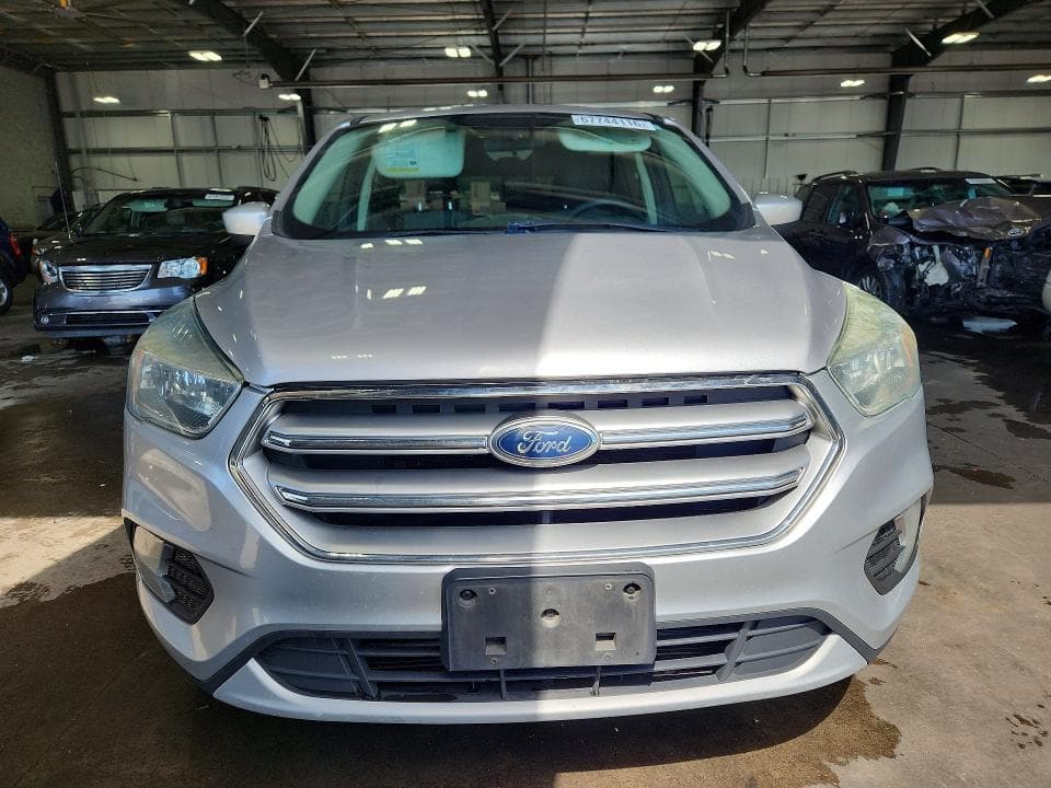 2017 FORD ESCAPE SE 5