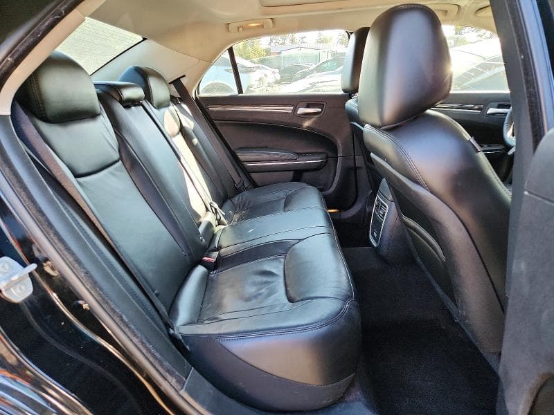 2017 CHRYSLER 300 S 10