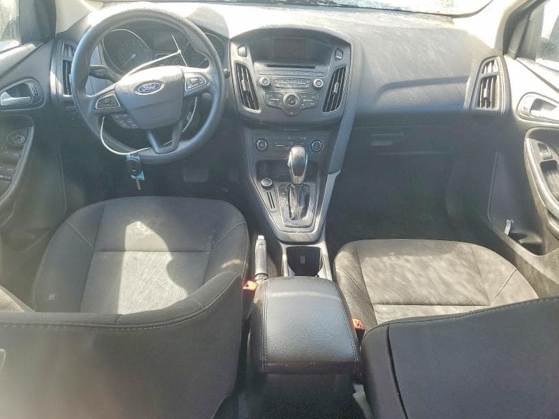 2017 FORD FOCUS SE 8
