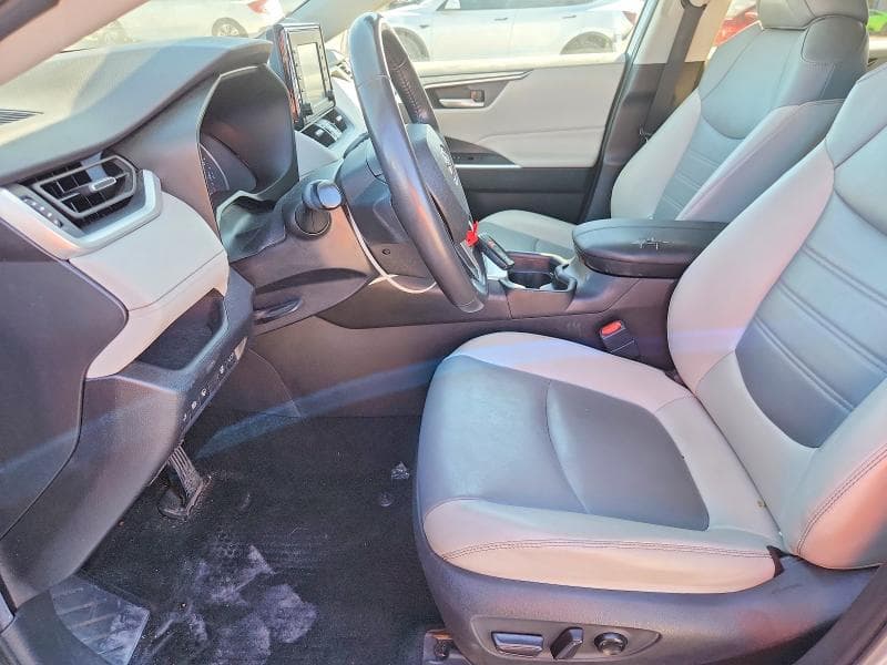 2019 TOYOTA RAV4 XLE PREMIUM 7