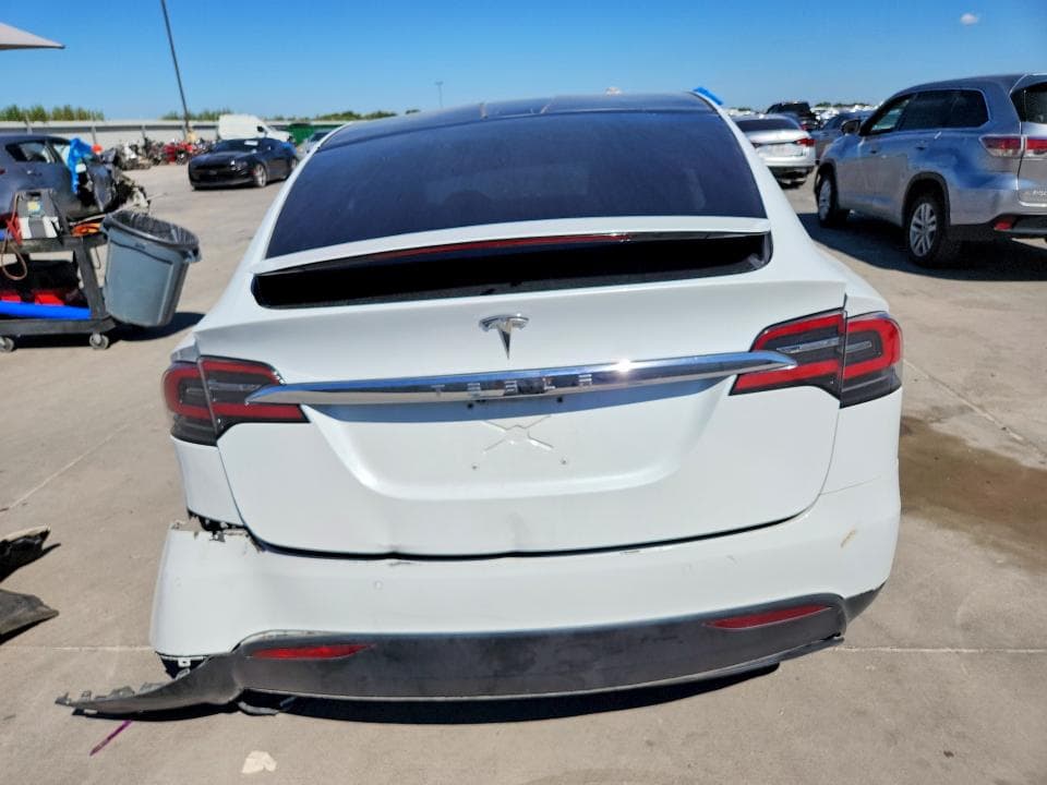 2018 TESLA MODEL X 6