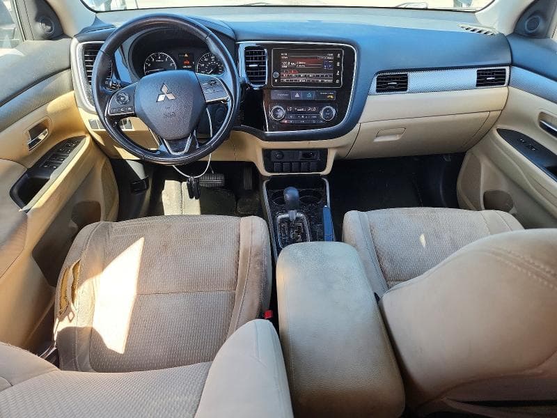 2017 MITSUBISHI OUTLANDER SE 8