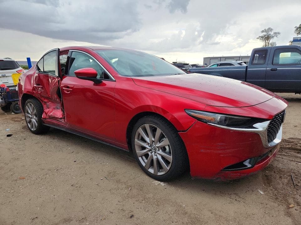 2019 MAZDA 3 PREMIUM 4