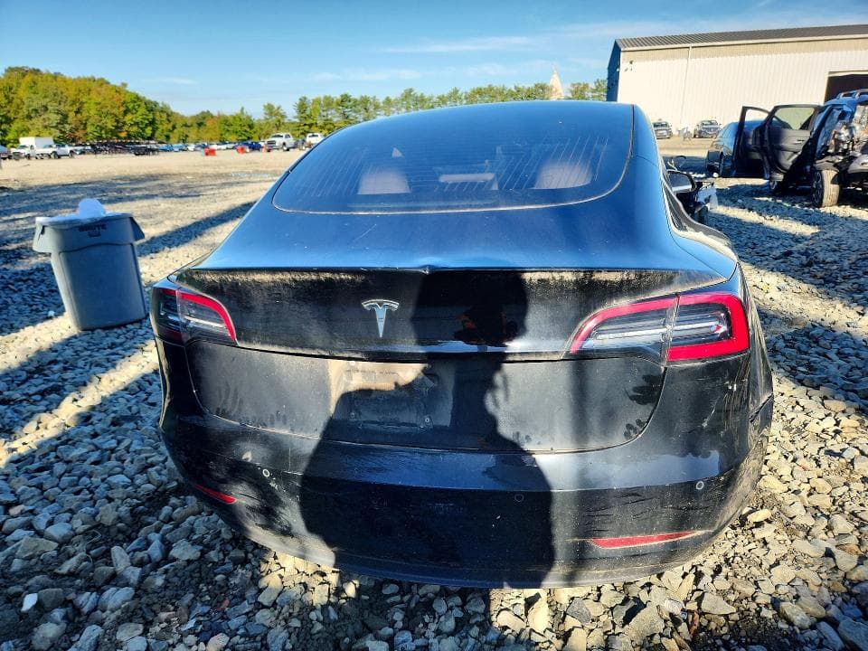 2018 TESLA MODEL 3 6