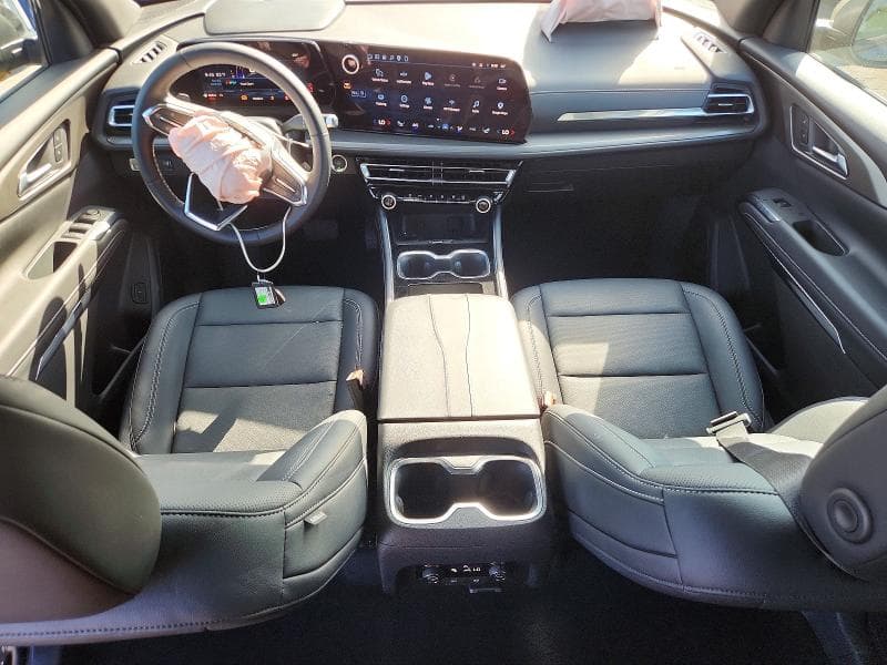 2026 CHEVROLET TRAVERSE LT 8