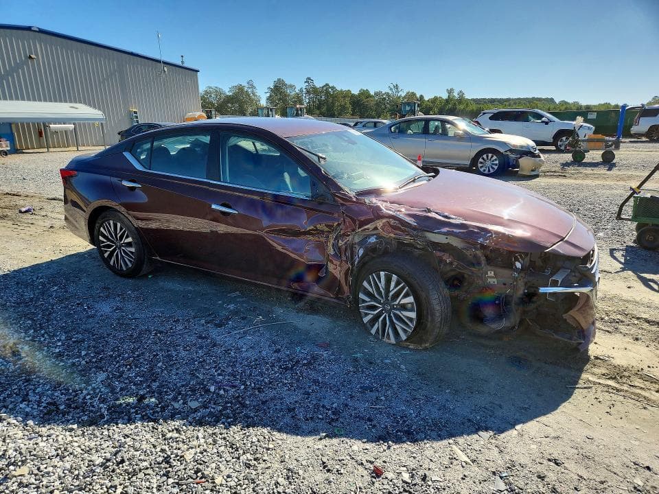 2024 NISSAN ALTIMA SV 4