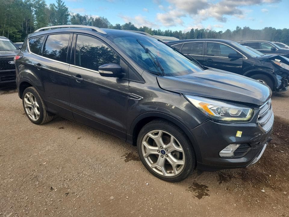 2017 FORD ESCAPE TITANIUM 4