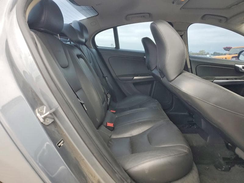 2017 VOLVO S60 10