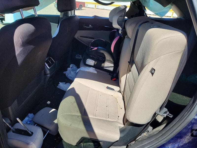 2017 KIA SORENTO LX 10
