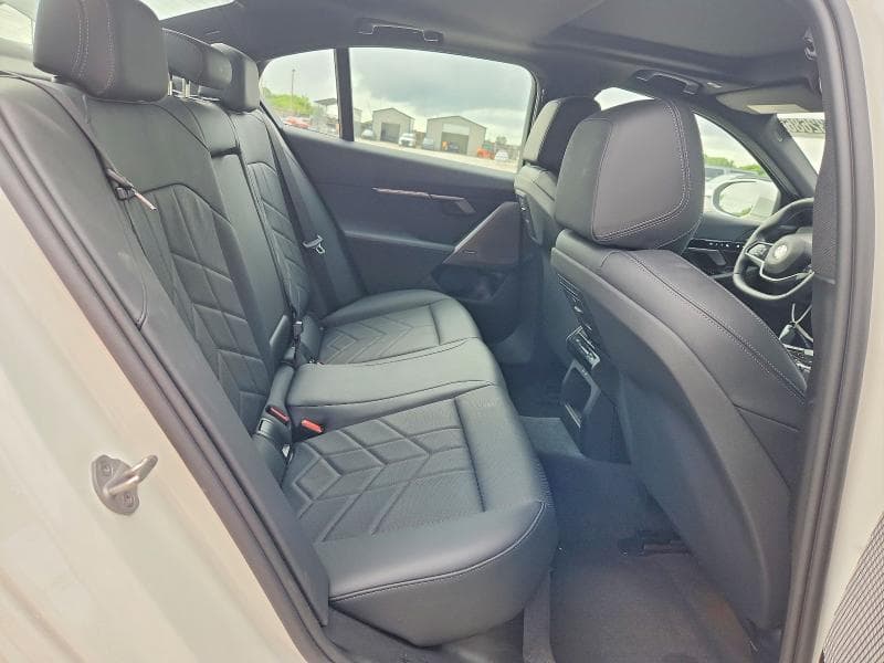 2026 BMW 530 XI 10