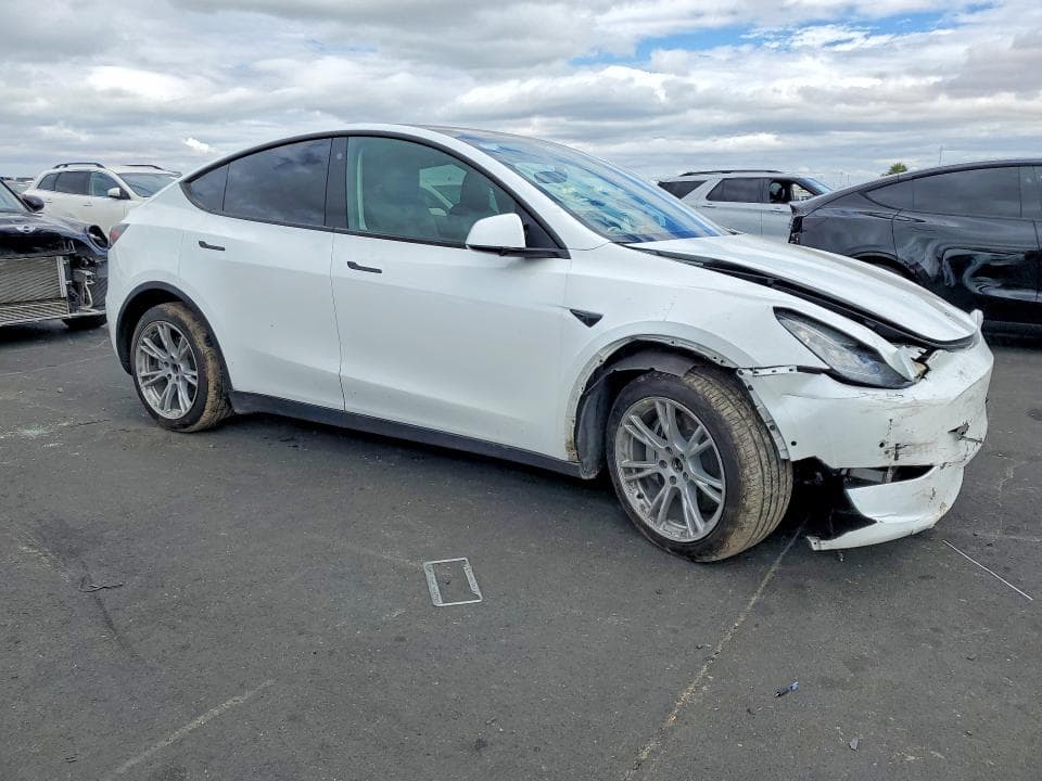 2021 TESLA MODEL Y 4