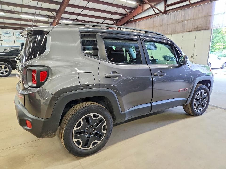 2017 JEEP RENEGADE TRAILHAWK 3