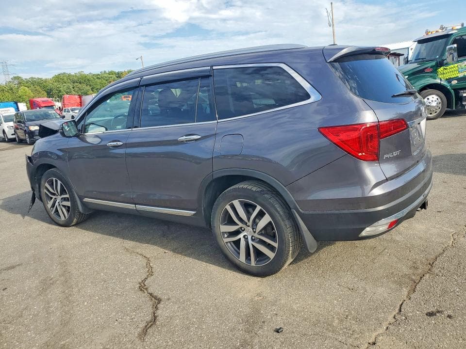 2017 HONDA PILOT TOURING 2