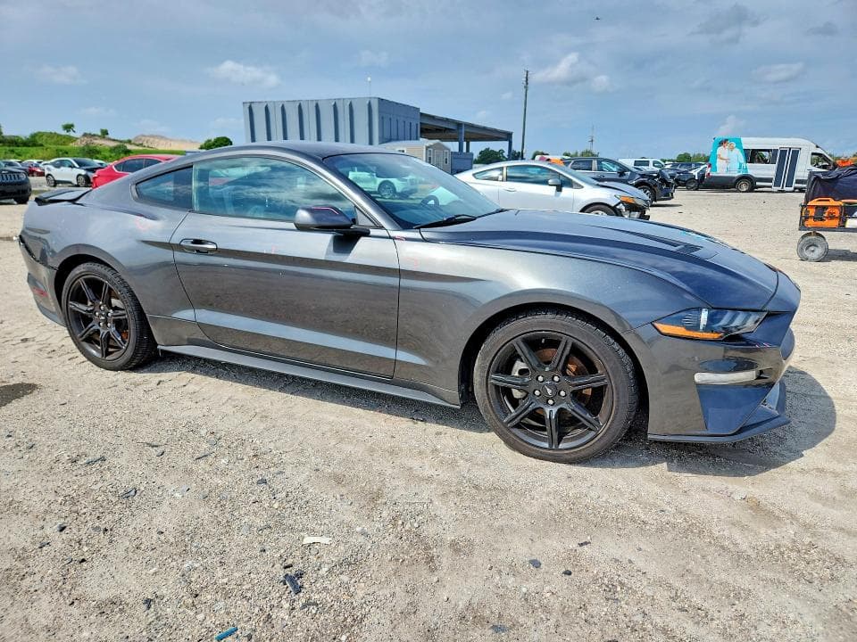 2019 FORD MUSTANG 4