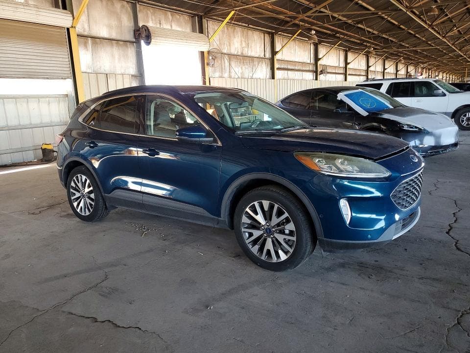 2020 FORD ESCAPE TITANIUM 4