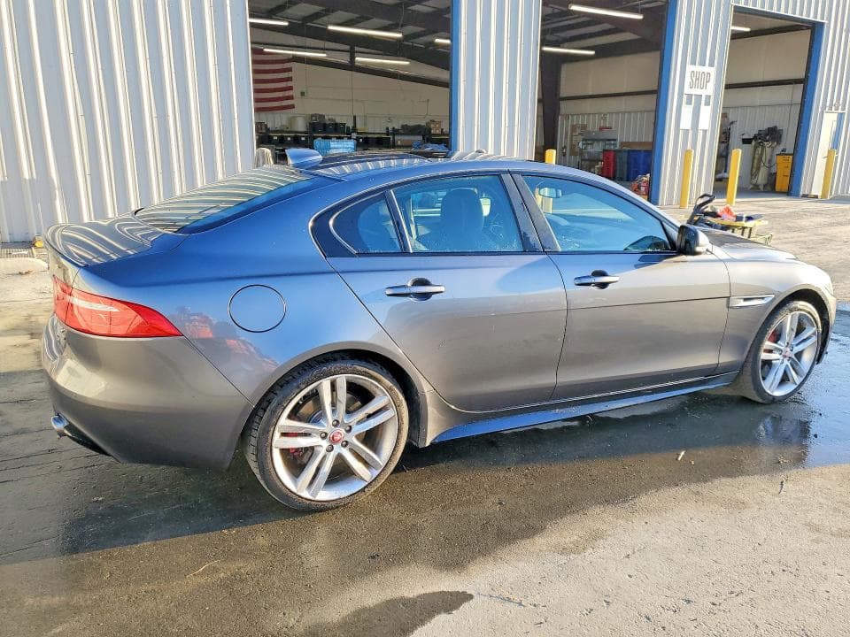 2018 JAGUAR XE S 3
