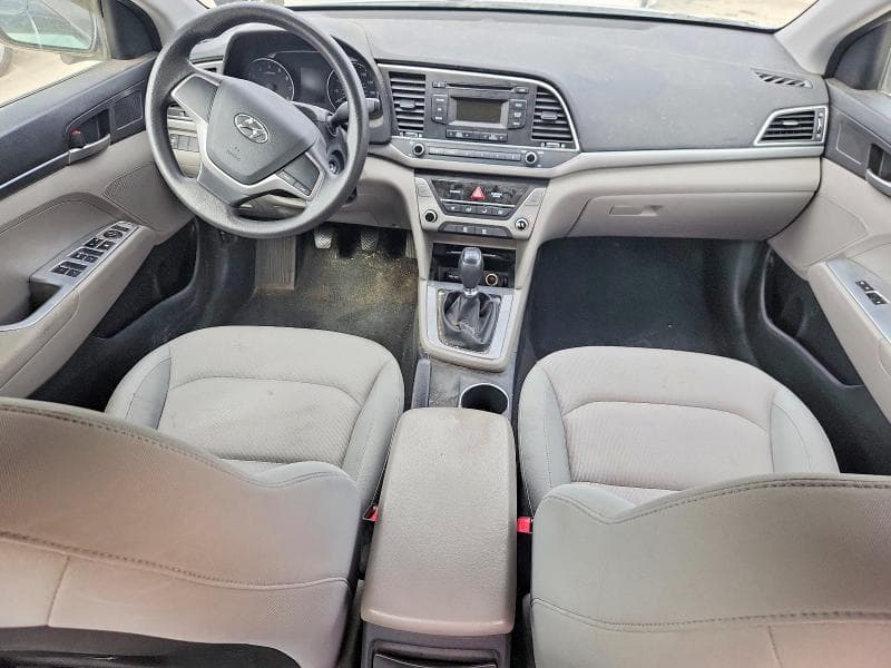 2017 HYUNDAI ELANTRA SE 8