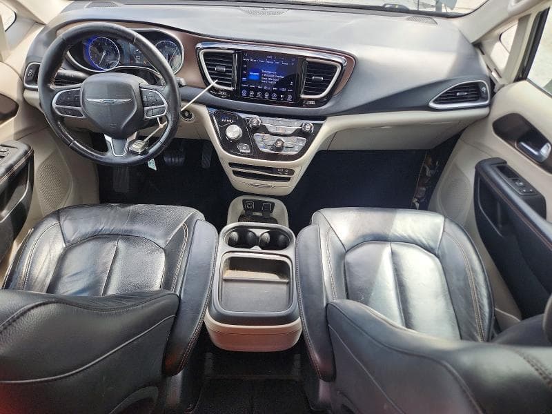 2017 CHRYSLER PACIFICA TOURING L 8