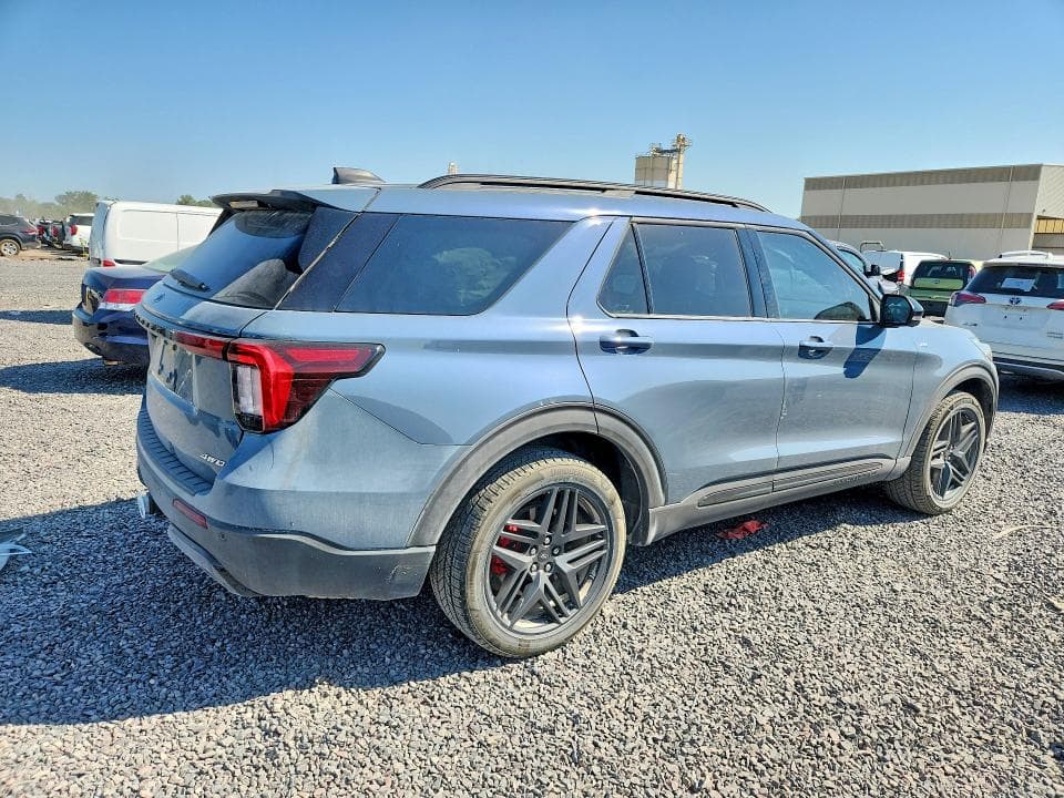 2025 FORD EXPLORER ST-LINE 3