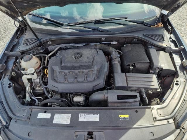 2018 VOLKSWAGEN PASSAT S 11