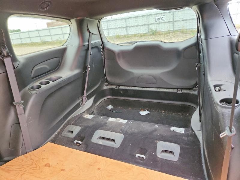 2026 CHRYSLER VOYAGER LX 10