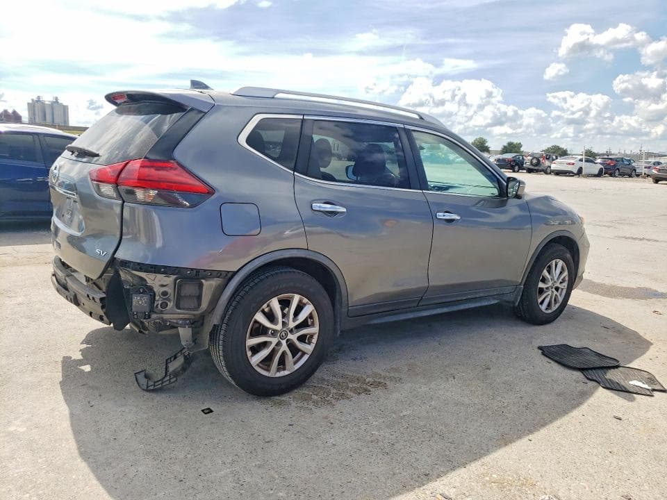 2017 NISSAN ROGUE SV 3