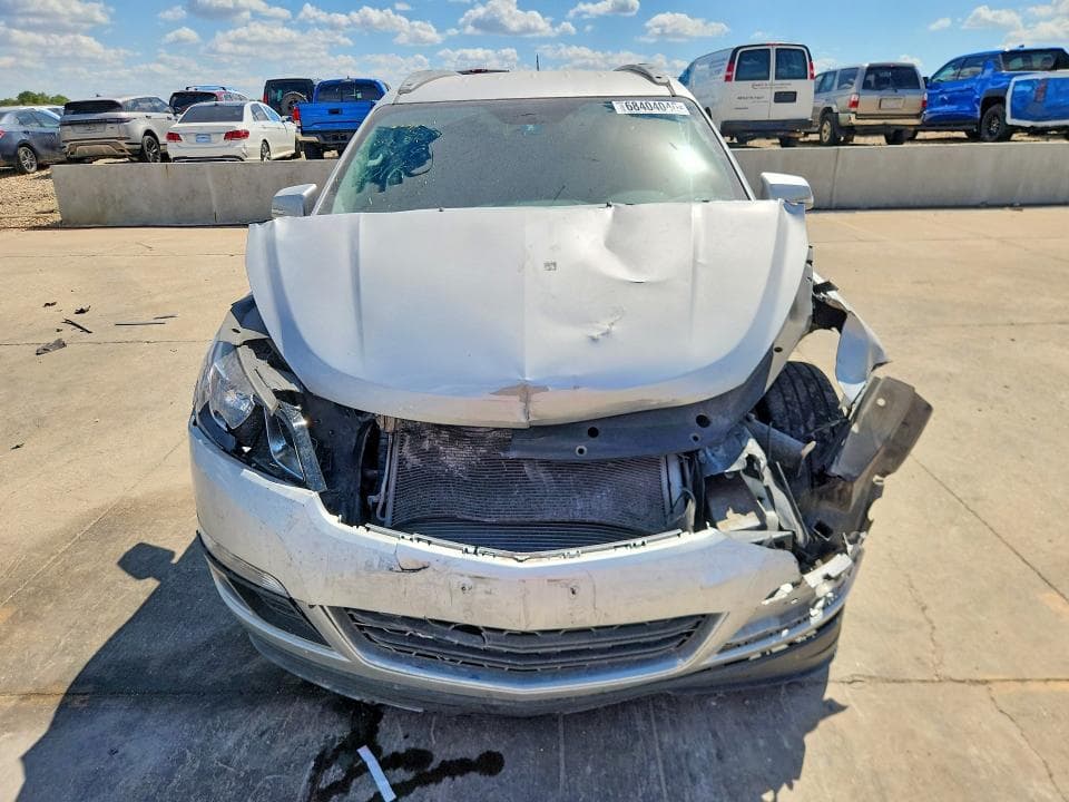 2017 CHEVROLET TRAVERSE LT 5