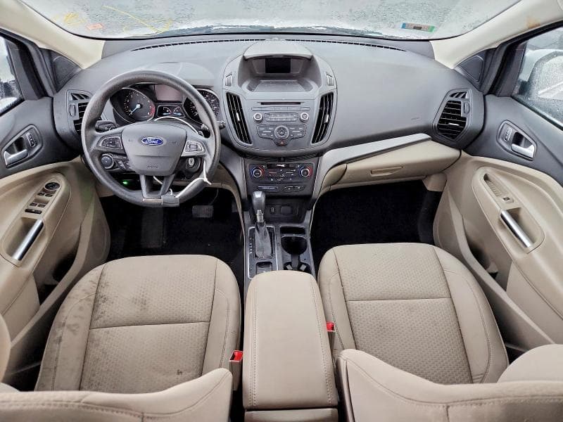 2017 FORD ESCAPE SE 8