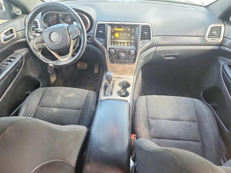 2017 JEEP GRAND CHEROKEE LAREDO 8