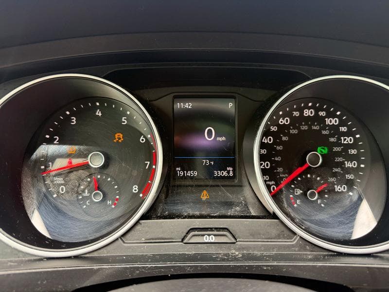 2019 VOLKSWAGEN TIGUAN SE 8