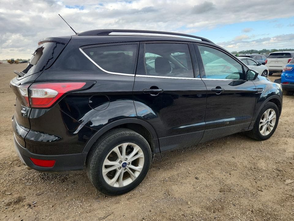2017 FORD ESCAPE SE 3