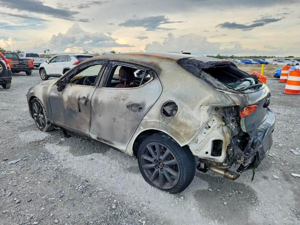 2024 MAZDA 3 PREFERRED 2