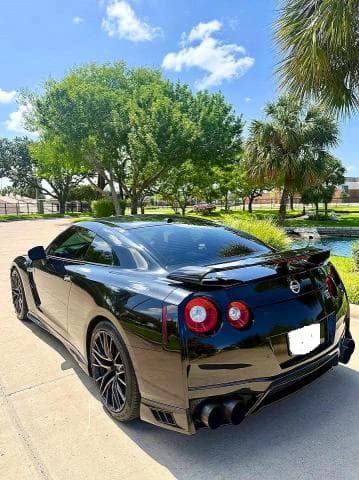 2017 NISSAN GT-R PREMIUM 3