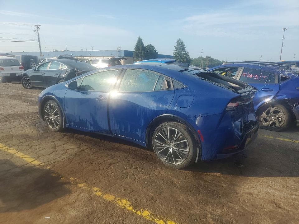 2024 TOYOTA PRIUS XLE 2