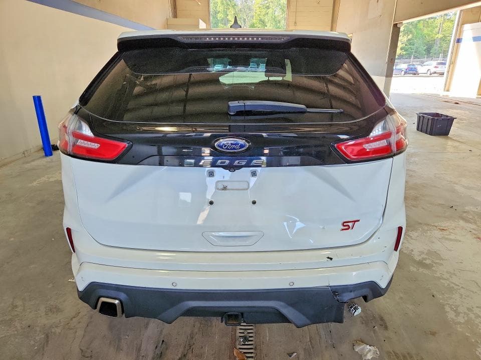 2022 FORD EDGE ST 6