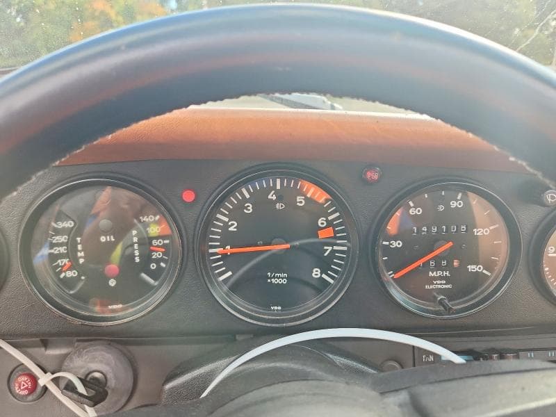 1977 PORSCHE 911 9